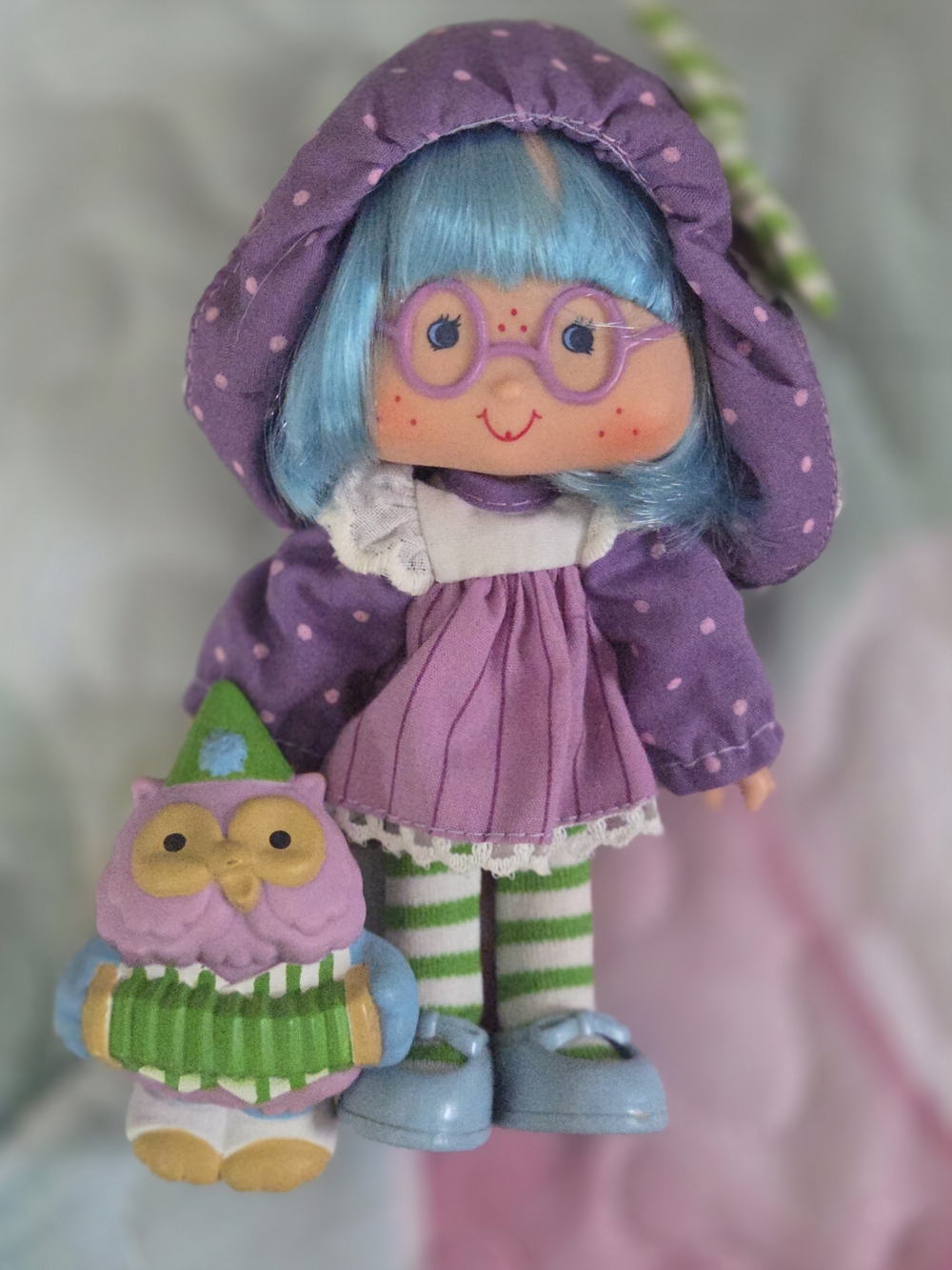 Rare Strawberry Shortcake Party Pleaser Plum Pudding and Elderberry owl